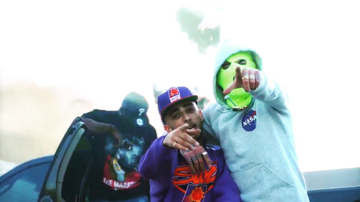 CkoreyBlunt6900's tweet photo. π¨π₯πβΌοΈ UPDATE 4|14|2020
World Premiere Exclusive Music Video OUT NOW Go Run Dat Bitch Up π₯π₯π₯π₯π₯π₯
@melomelooz - βNO TIMEβ Featuring Ckorey Blunt Shot By. #CameraLord https://t.co/sK8Bp9avQb