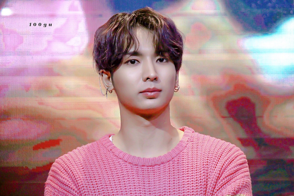   #PENTAGON   #펜타곤  @CUBE_PTG   #UNIVERSE