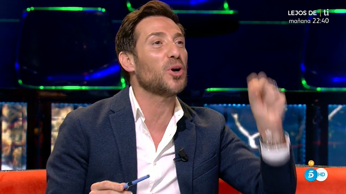Supervivientes's tweet photo. ¿Quién crees que hace mejor defensa?

🔄 Imanol de Yiya
❤️ Antonio David de Rocío

https://t.co/0FBgMJbayp #TierraDeNadie8 https://t.co/Dv0Ifz0Q0u