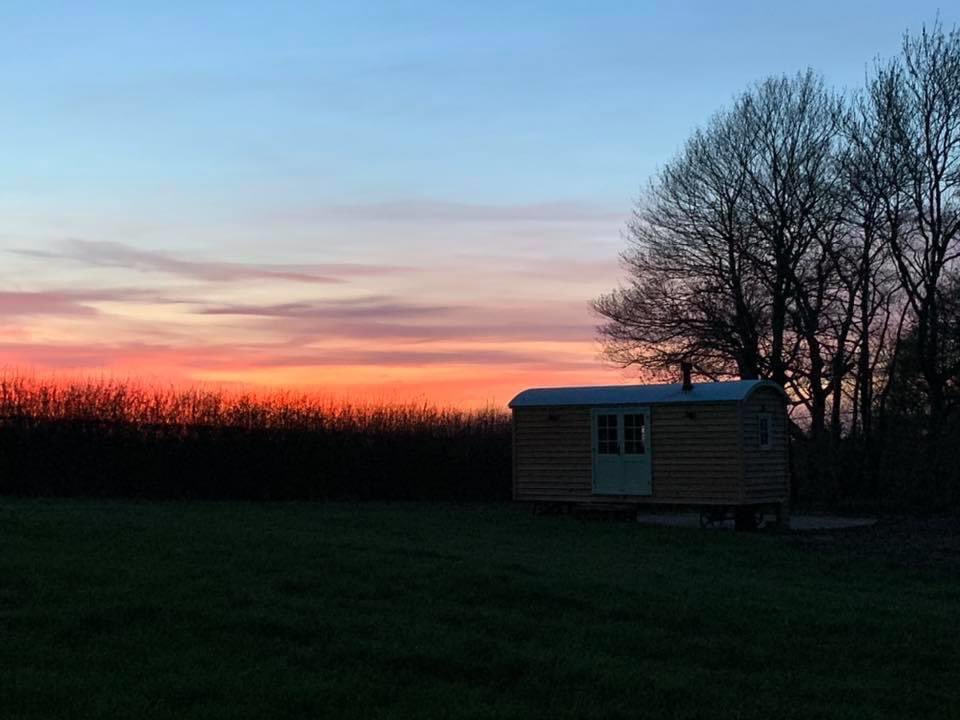 Springtime sunset over the Shepherds Huts #shepherdhuts #sunset #staycation #spring #lambs #northyorkmoors #yorkshire #lambing2020