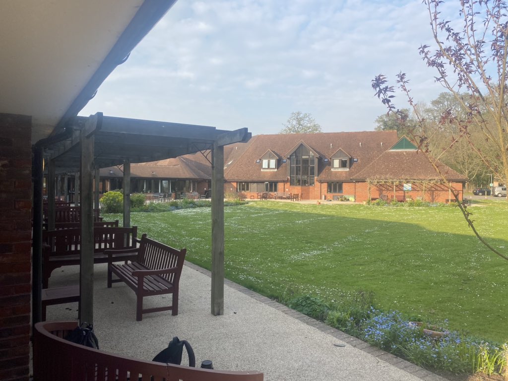What’s going on in hospices? (Thread) A few wks ago, I reported on care homes and their situation with  #Covid19Last week I spent some time at a hospice, the  @PAHospice in Surrey. It’s another crucial part of our care system under huge strain and I wanted to tell their story.