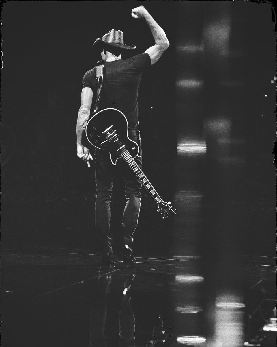 Just thinking about all the folks struggling right now with the virus…. and certainly thinking of those impacted by the storms over the weekend (especially in the area where I grew up).
Lots of love and prayers to you all!  Hang in there, we’ll get thru this! #callmama