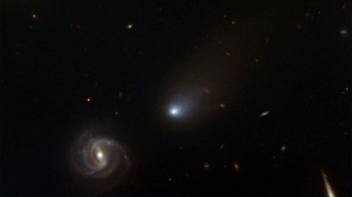 CaraSantaMaria's tweet photo. An alien comet dropped something off on its way out of the solar system. 🌠
#Comet #Interstellar #Space #AlienComet #2I/Borisov
https://t.co/XsM4Wno07R https://t.co/TBfCzK47Hn