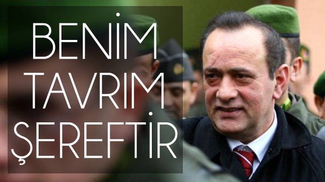 Apo’nun heykelini dikeceğiz diyen Selahattin Demirtaş’a  tahliye isteyen, her gün methiye düzenler Alaattin Çakıcı ’nın tahliyesine köpürüyorlar.

Çakıcı; Asker mi vurmuş, Polis mi vurmuş, Kundak da ki bebeğe kurşun mu sıkmış, bölücülük mü yapmış.

Neyse cezası çekmiş çıkmış.