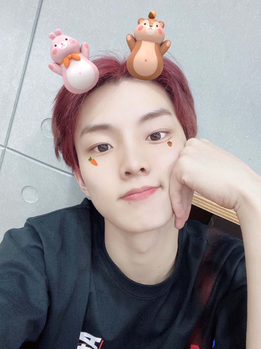 WE_THE_BOYZ's tweet photo. [큐] 더비가 보고싶어😢🌕 https://t.co/01gHXNPP0e