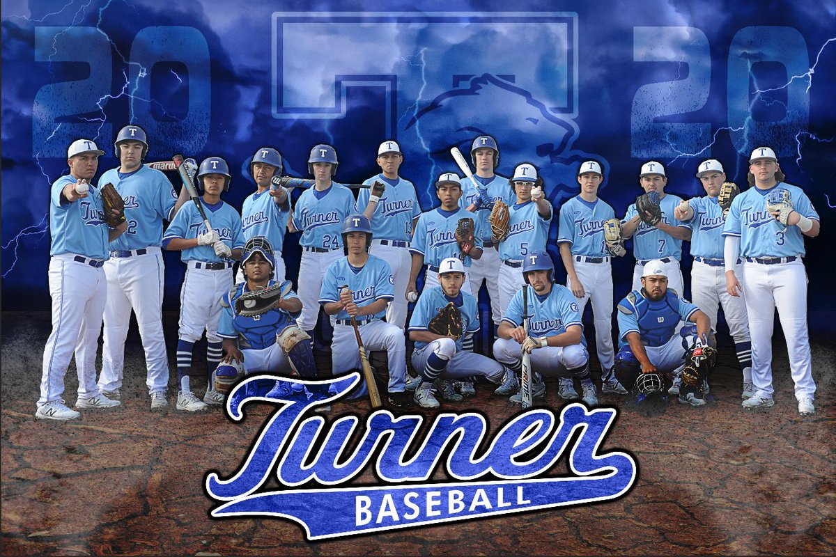 Turner_baseball's tweet photo. Today is “Tuesday Team” day for @rltcfb. This is my team,I miss them sooooo much. #missingmyguys #PRIDE #BrickXBrick #SowhatNOWwhat @CFBISD @CFBathletics @Turner_baseball https://t.co/rwy27DWvuQ