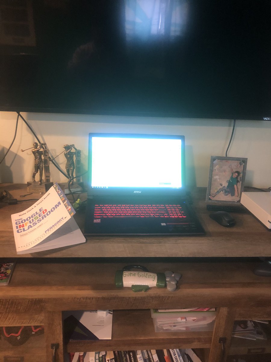 PEWatson307's tweet photo. Home Office...making sure to stay available and connected as much as possible for my students! #Fre1Tech https://t.co/EONqQOmDe4