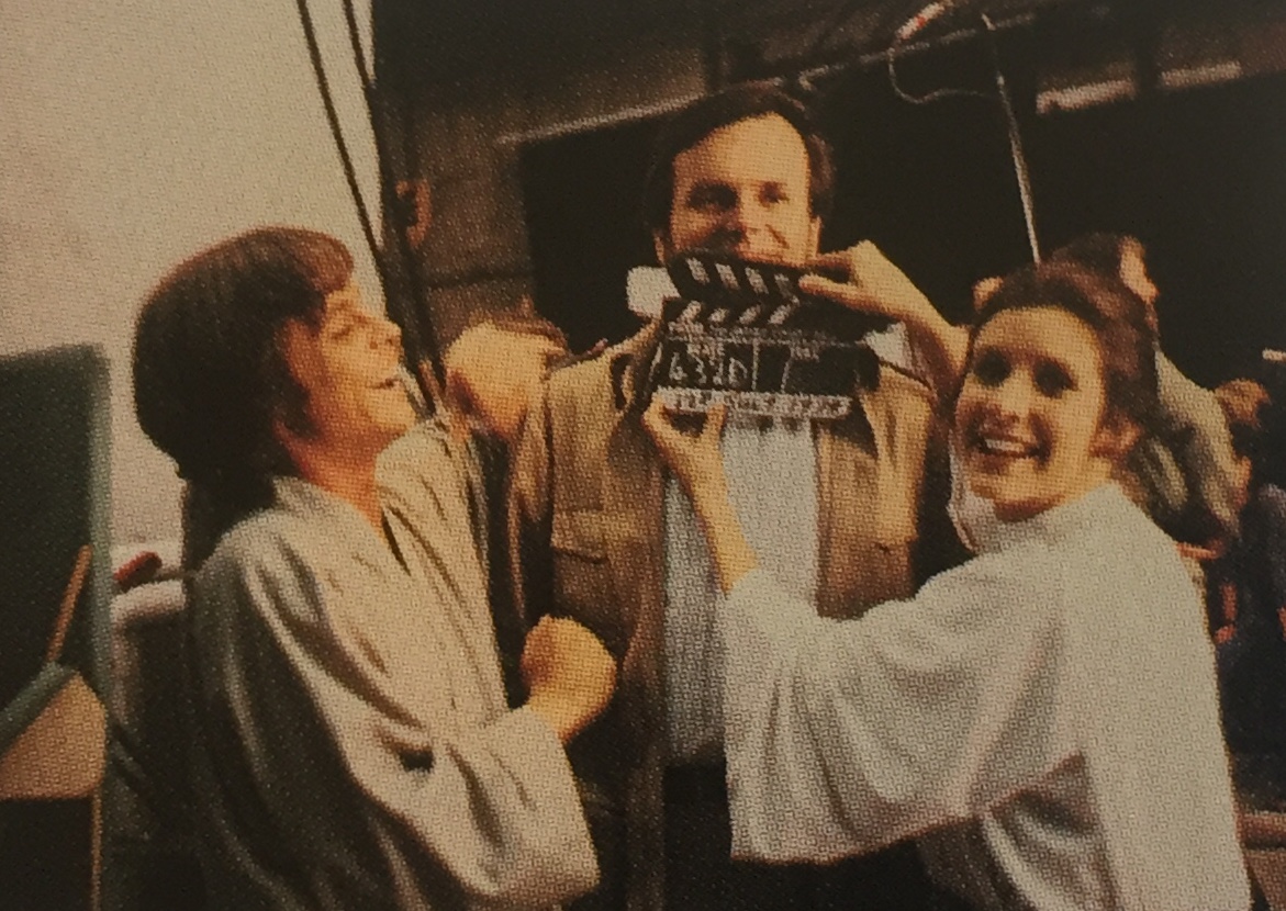 Next month, ESB celebrates its 40th anniversary!It& #39;s my favorite Star Wars, and one of my favorite movies, so I& #39;m going to celebrate my 40th birthday by celebrating its 40th with videos, articles and of course lots of tweets;)