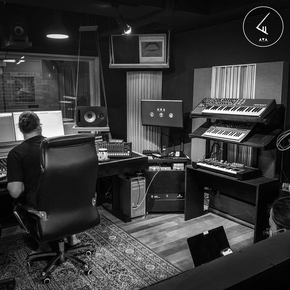 Working on the voice over recording for a documentary
#ayastudios #ayarecordingstudio #recordingstudio #voiceoverrecording #voiceover #vorecording #analogconsole #analogmixer #documentary #studiolife #stayhome #staysafe