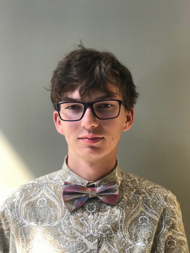 StarCitySchools's tweet photo. Congratulations to #SCHS senior, Zack Bailey on being awarded an #UARK concert band scholarship and the Governor's Distinguished Scholarship. #SuccessForEveryChild #WhateverItTakes https://t.co/d4r0NaU8kn