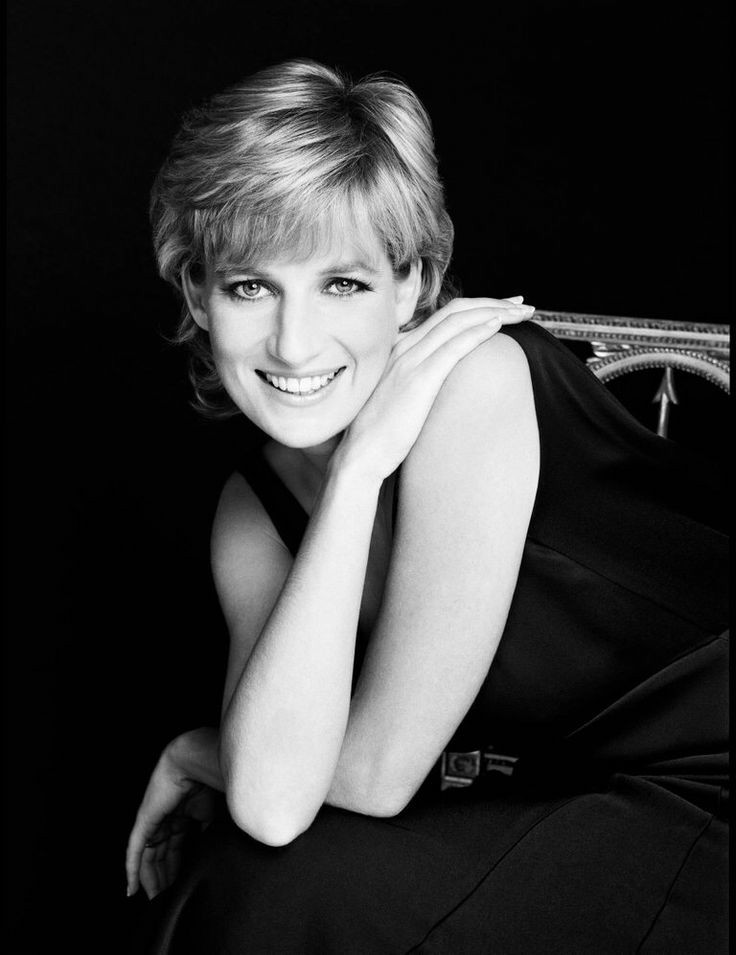 McGallaghanT_F's tweet photo. Her Royal Majesty Queen Diana

📸: @MrMasonMontG https://t.co/KpUW2at3aC