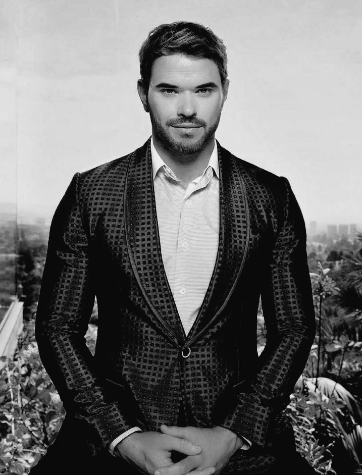 McGallaghanT_F's tweet photo. H.R.H Crown Prince @LiamMcGallaghan 

📸: @MrMasonMontG https://t.co/pJ53yxirf0