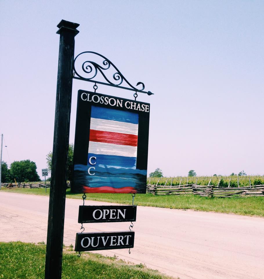 ONCraftWineries's tweet photo. Ontario #VQA family-farm wineries are open for #online orders and many are offering shipping promotions. #SupportLocal and enjoy #VQAatHome while we all work together and practice #PhysicalDistacing. https://t.co/dMKgY2VQfW
