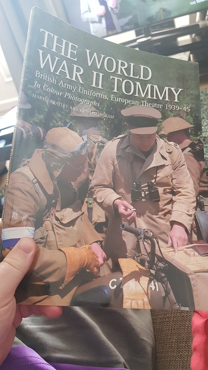 TheRedCap55's tweet photo. Picked this up and it arrived today and surprised to see young @Taff_Gillingham inside! https://t.co/oSxAVb5d55