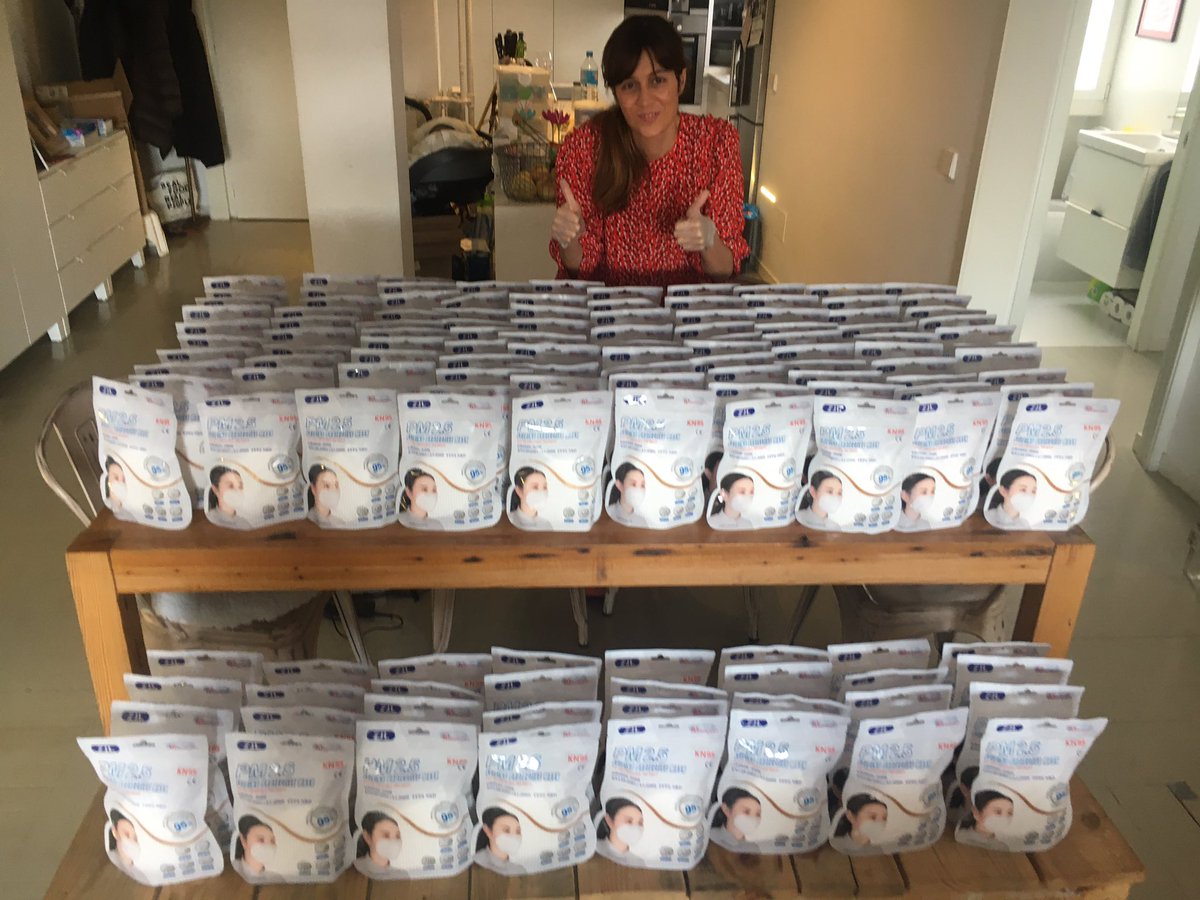 Recibido el primer pedido de 1300 #mascarillas. Ahora a repartir!!