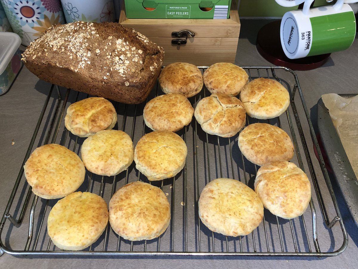 ciaraquill's tweet photo. My attempts at #homebaking today - wholemeal brown bread & cheesy scones. Scone recipe from my pal Liz Cooke #CookesCafeAtTheGallery & bread recipe from Sarah @TheStuffedOliv My Dad called me #CiaraBerry!๐คฃ๐ Next up banana ๐ bread & sweet scones. #homebaker #TastyTuesday #yum https://t.co/VCVUC5lvij
