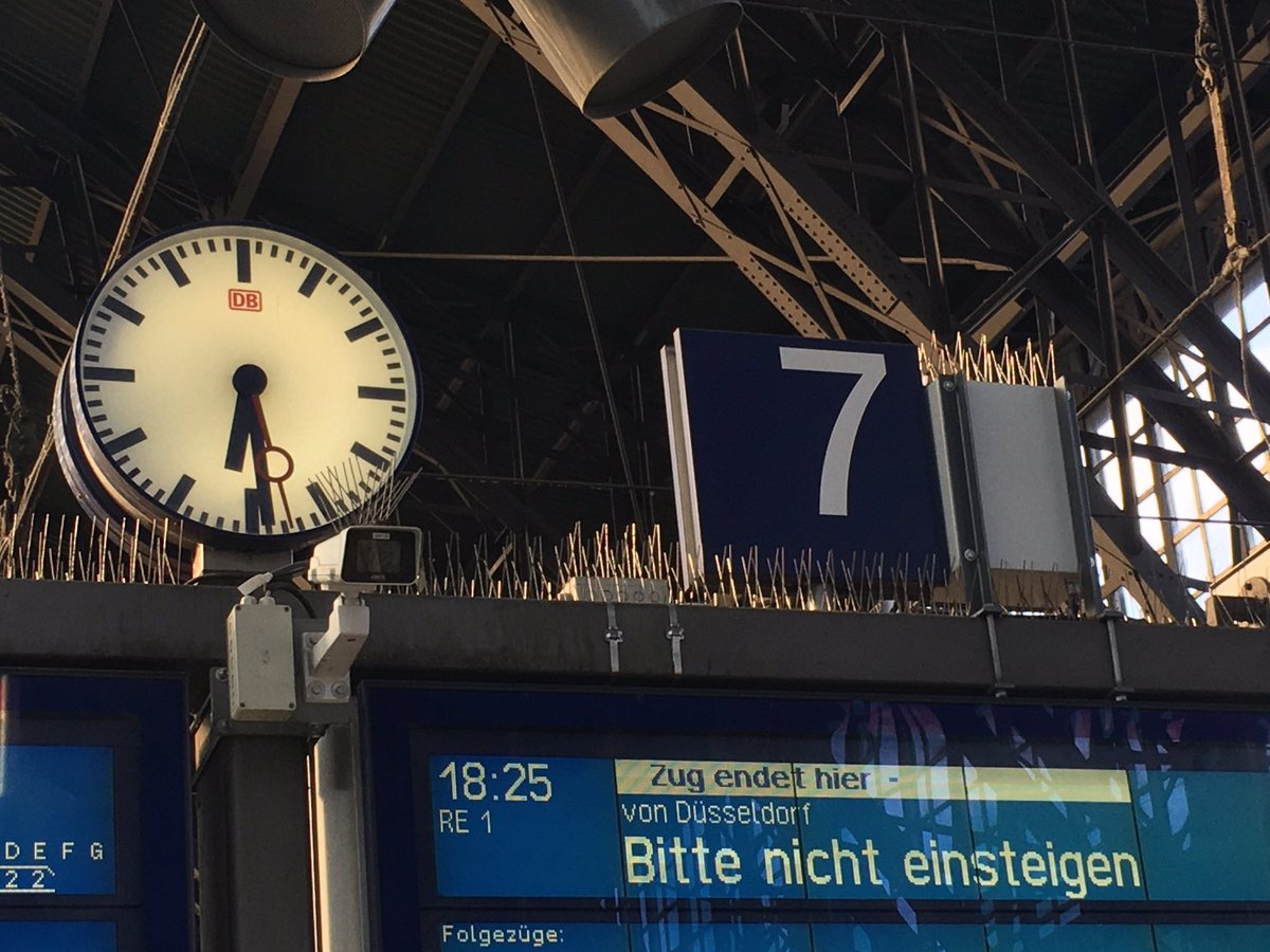 fsestevens's tweet photo. New Blogpost: How did we get here, how can we move on? Cast in order of appearance @roybot @harari_yuval #EugenRoth @AbbeFenelon #PascalGielen @KateRaworth @ReneCartesius @GWF1770 @erichfromm @CarstenBrosda
https://t.co/YKkDlsx0Oc https://t.co/FgzOBKMB9O