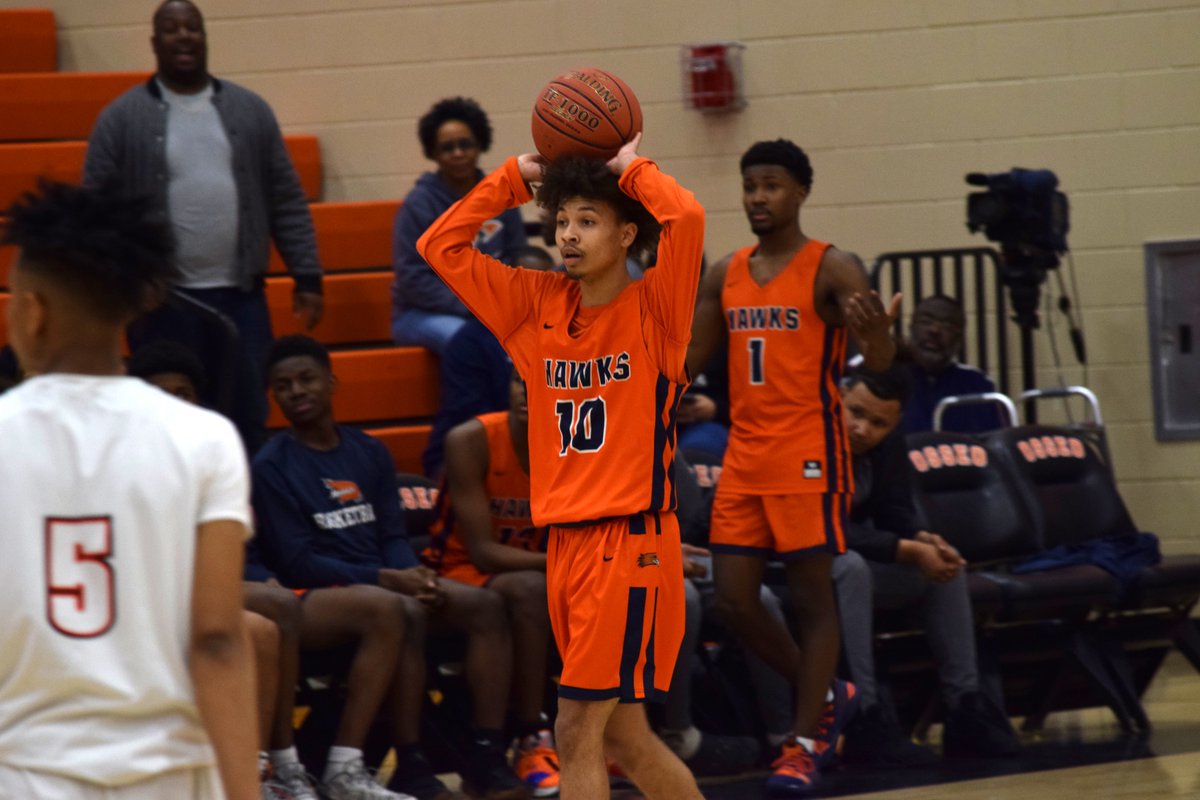 "2021 Metro Hidden Gems: Point Guards"

NHR breaks down seven hidden gem prospects at the point guard position! <a href="/NorthstarHoops/">Northstar Hoops</a> 

prephoops.com/2020/04/2021-m…