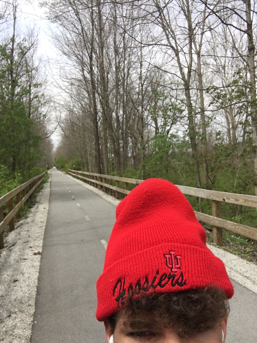 colton30187931's tweet photo. Going on a run in this cold weather
Bonus points?
#coachcurry
#avonwrestling
#30DayChallenge https://t.co/JBB6yKv9Jb