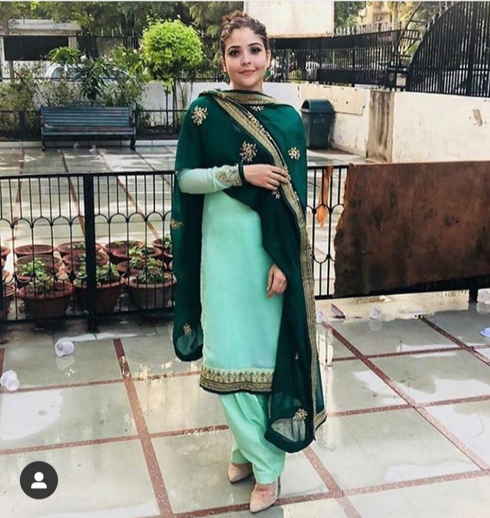 unique_attire's tweet photo. #punjabisuit #salwarsuit #ethicalwear https://t.co/FRWm896NKG