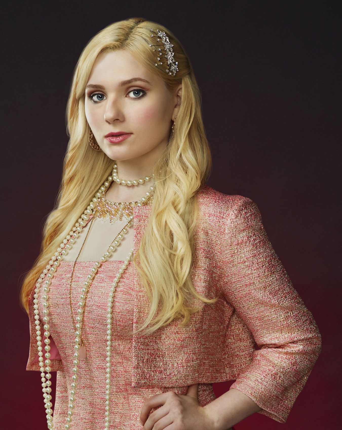 Happy Birthday to Abigail Breslin who turns 24 today! 