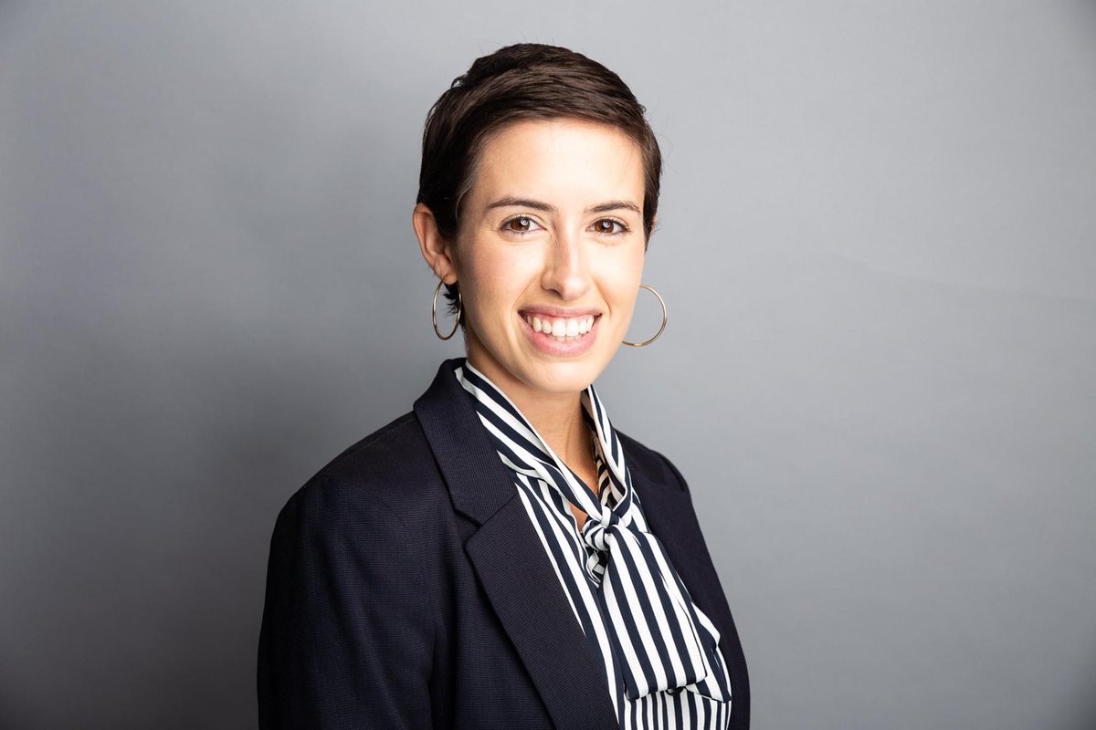 FIULAWREVIEW's tweet photo. FIU Law third year student and FIU Law Review Member, Katryna Santa Cruz, authored “COVID-19 and the Workplace: Many Questions, Few Answers” on April 14, 2020, for the FIU Law Review Legal Scholarly Blog. 

Read it here: https://t.co/fRoBeOWxK9 https://t.co/JNZuzB4O49