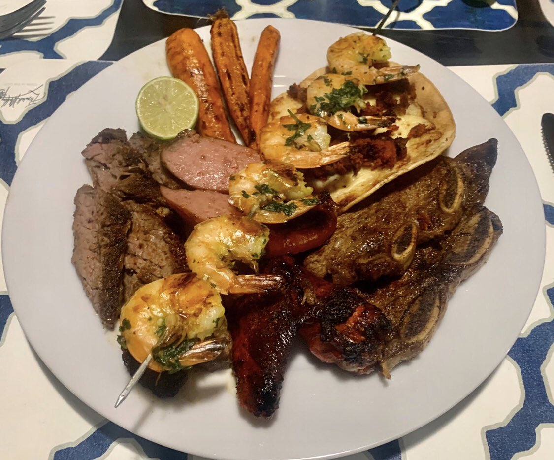 DynamoAcademy's tweet photo. Iron Chef award to Hans Leza for his skills in the kitchen! Here is the plate of Iron Chef Hans 👨‍🍳 a plate of fajita, shrimp, thin cut short ribs, chicken wings, sausage, carrots, and a tostada with cheese and chorizo. https://t.co/2PoeBQvpPz