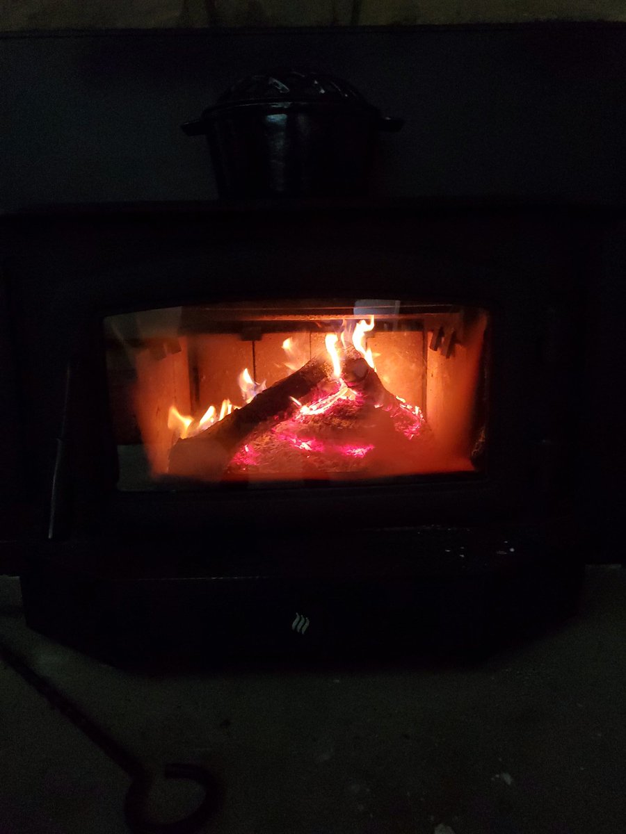 ___asmith's tweet image. We're seriously having a fire at my house right now...