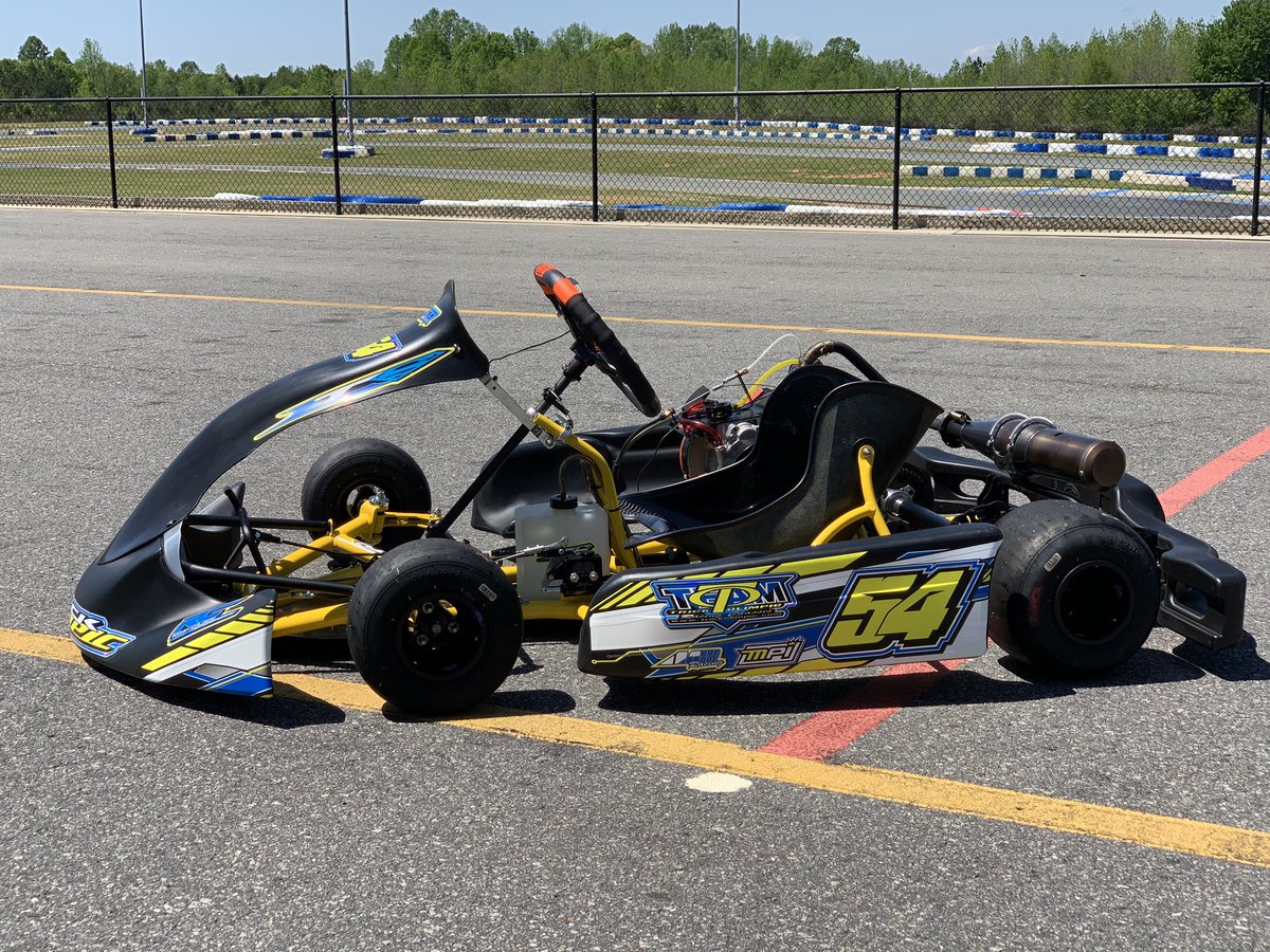 RodneyChilders4's tweet photo. Spent a couple hours over @GoProMotorplex today installing some decals and tinkering.. This thing has turned out so nice!!  Big thanks to Trick/Olimpic Karts, Dean Johnson for the HP, @MPI_INNOVATIONS , MicroBlue Bearings, #scottlynndesigns and many many more that helped out! https://t.co/ltYXDIF6gj