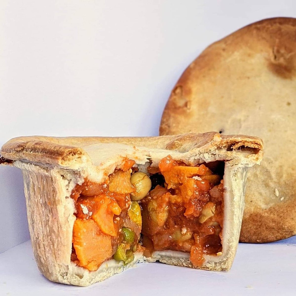 Dr Spocks favourite pie is going down a storm with our Vegan community.  FREE local delivery at piedrop.co.uk 
#piesolation