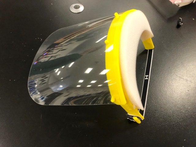 CoachStone12's tweet photo. We just delivered 504 Face Shields to the local hospital. They were super thankful to everyone who is making this possible.

Reminder: public school teachers &amp; leaders gathered nearly 100 3D printers from school labs and started “farming” and assembling face shields 3 weeks ago. https://t.co/TV14m8R3LY