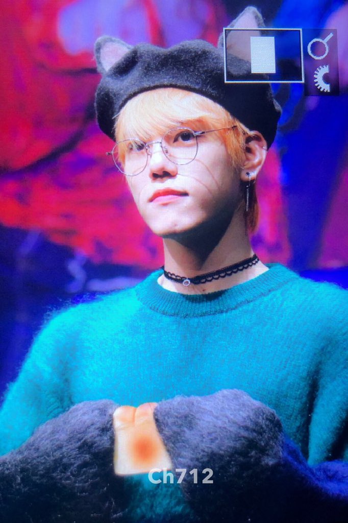 this whole look is gold im sad I couldn't find the hd'slook at the beret! the glasses! the choker! the earrings! and the PAWS!