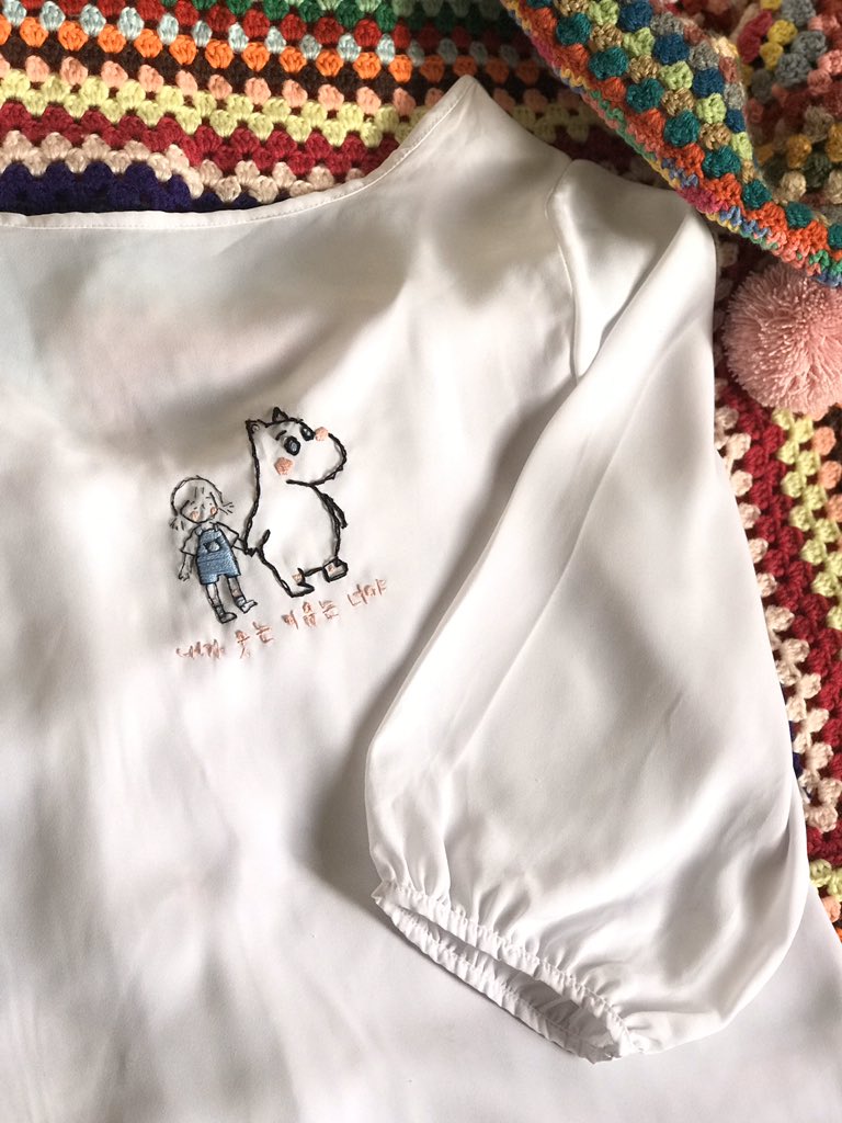 bayanalbakri7's tweet photo. 내 가 웃 는 이 유 는 너 야 💘🐰

إعادة تدوير لبلوزه معايا من ٧ سنوات🔄

Embroidery🧵

#تحدي_العزلة https://t.co/Ya54gUWs7V
