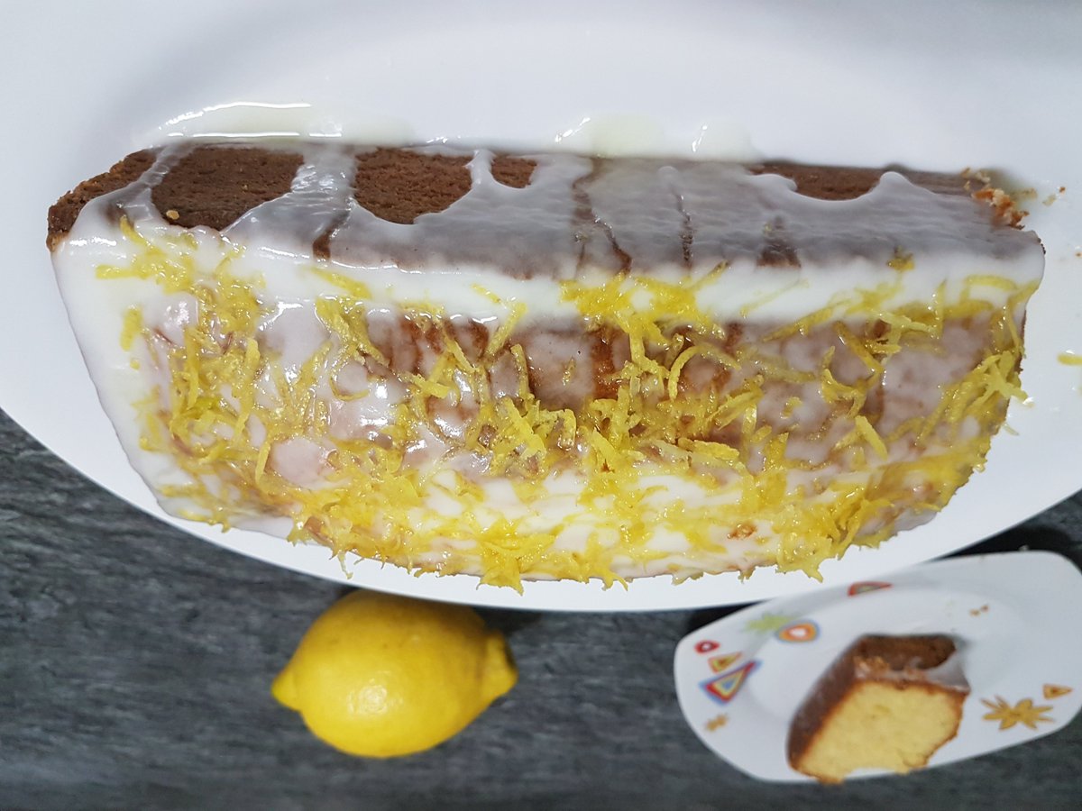 Me encanta este BUDÍN DE LIMÓN😋😊 es un bizcocho casero y muy jugoso🍋🍰
PINCHA AQUÍ👇
youtu.be/0kDCRgsuNiA

#YoMeQuedoEnCasa #CuarentenaPorLaVida #dulces #Recetas #Youtubers #recetasdecuarentena #Barcelona #Influencer #SIGUEME #comida #delicioso #cocina