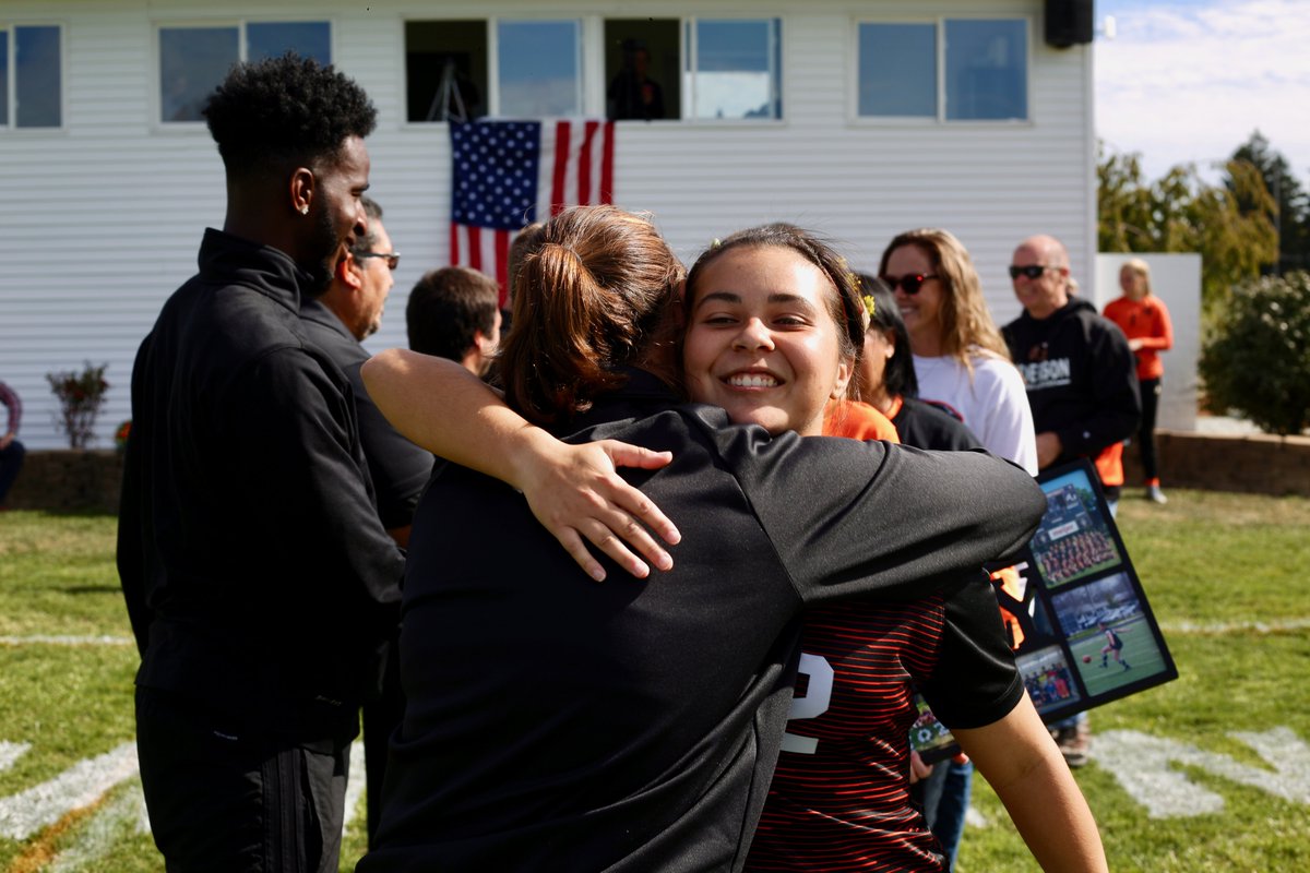 AURavensWS's tweet photo. Who are you Thankful for today? 
Thankful for a team who has become an Amazing FAMILY and for @MelkiMedia for Capturing our season memories- https://t.co/IkdEf0L12g

#AUWS #PhotoMemory #FamilyForever #Family #Strong #GBGR #GodBlessGoRavens #SoarRavensSoar #OdeToOurSeniors https://t.co/aiEfACBQV3