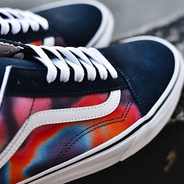 dark aura old skool vans