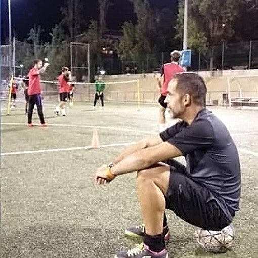 SportsBepro's tweet photo. @joangarcia10 - “La lectura de partido” 🎬
Entrenador del @SantCugatFC en #2Cat y Director Deportivo en @cfumirasolbaco nos da su punto de vista sobre este aspecto! ⚽️📊👇
📌 https://t.co/ZUCwmCeKW6
—
#QueElFútbolNoPareDesdeCasa #QuédateEnCasa #AprendeEnCasa #Entrenador #Fútbol https://t.co/QhZMDLc7xj