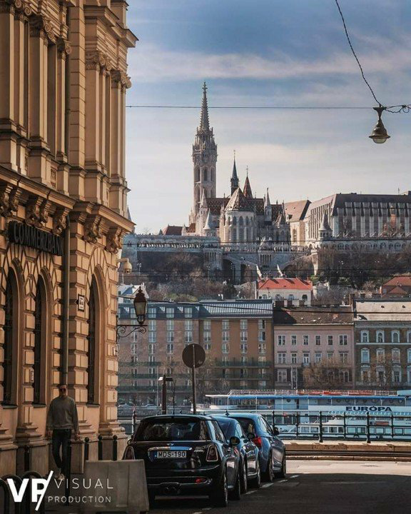 VineyardKapolna's tweet photo. #photosBUD by @GaborFelfoldi:
Four sights on Budapest 🇭🇺📸
➡️ #Budapest #Hungary #BudapestGuide #PhotoGallery #photosHUN #WhatToSeeBUD #WhereToGoBUD #sightseeingBUD #beautifulBUD #tourismBUD #travelBUD #HistoryBUD #oldBUD https://t.co/81CxMDJvMl