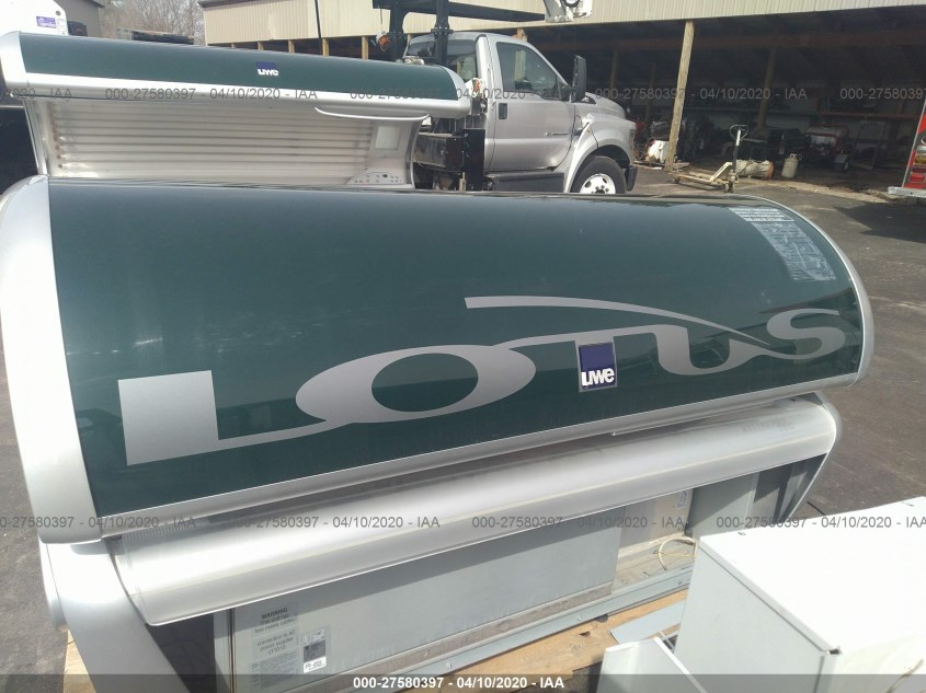 Things you don't expect to find at the salvage auction: 

Lotus Tanning Beds

iaai.com/vehicledetails…