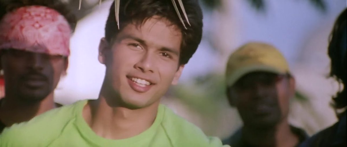 2.  #Fida It was way ahead of its time, He played a character of an innocent lover,Who'd not fall for Shahid dancing on the tunes of 'Nazar Nazar'. He was the only positive point of the movie for me. He also showed glimpse of his capabilities as an actor. Its climax hurts alot