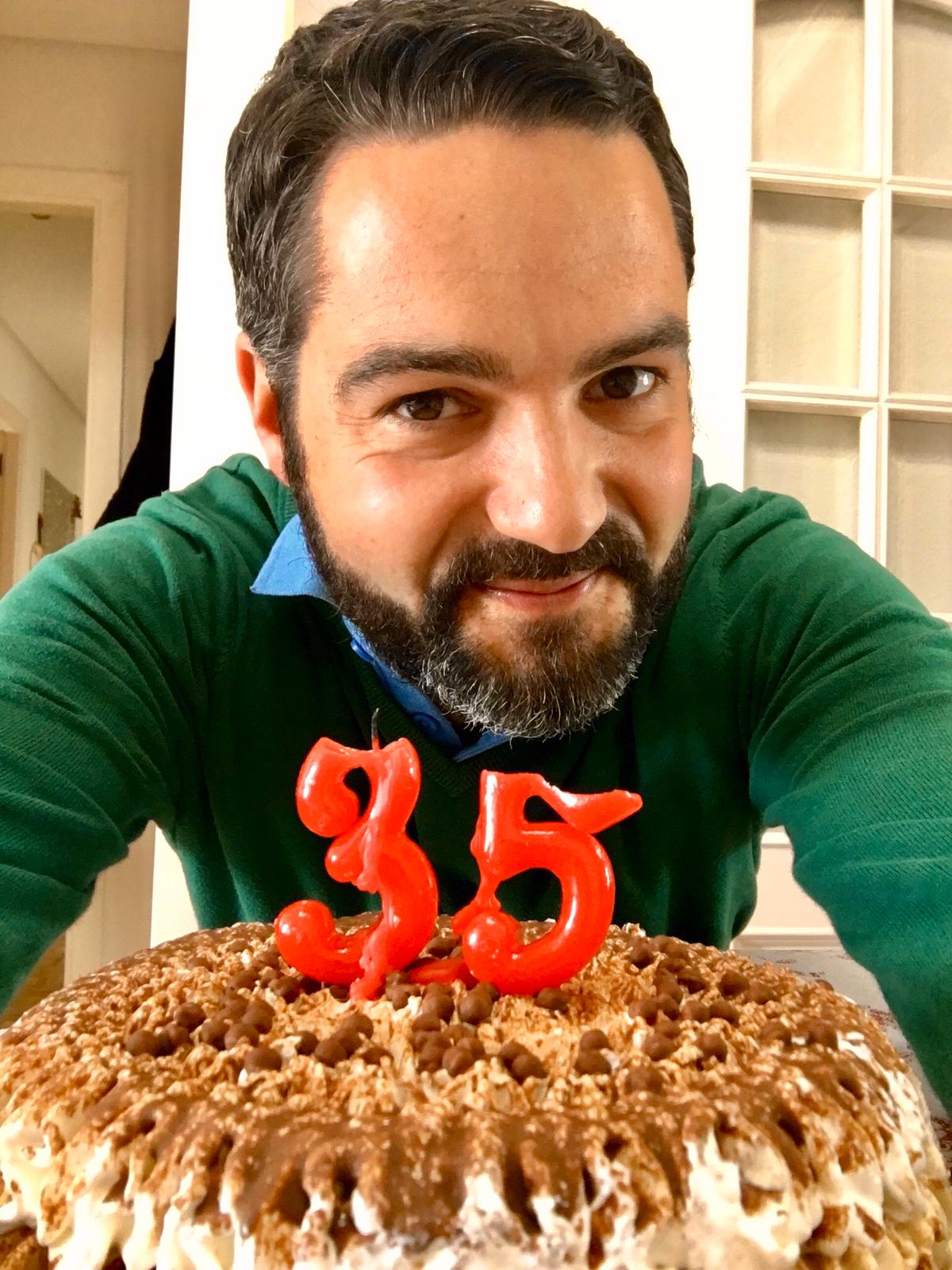 David Espiño on X: Así, en maiúsculas: MOITÍSIMAS GRACIAS A TOD@S!  t.cocGvUgizRLS  X