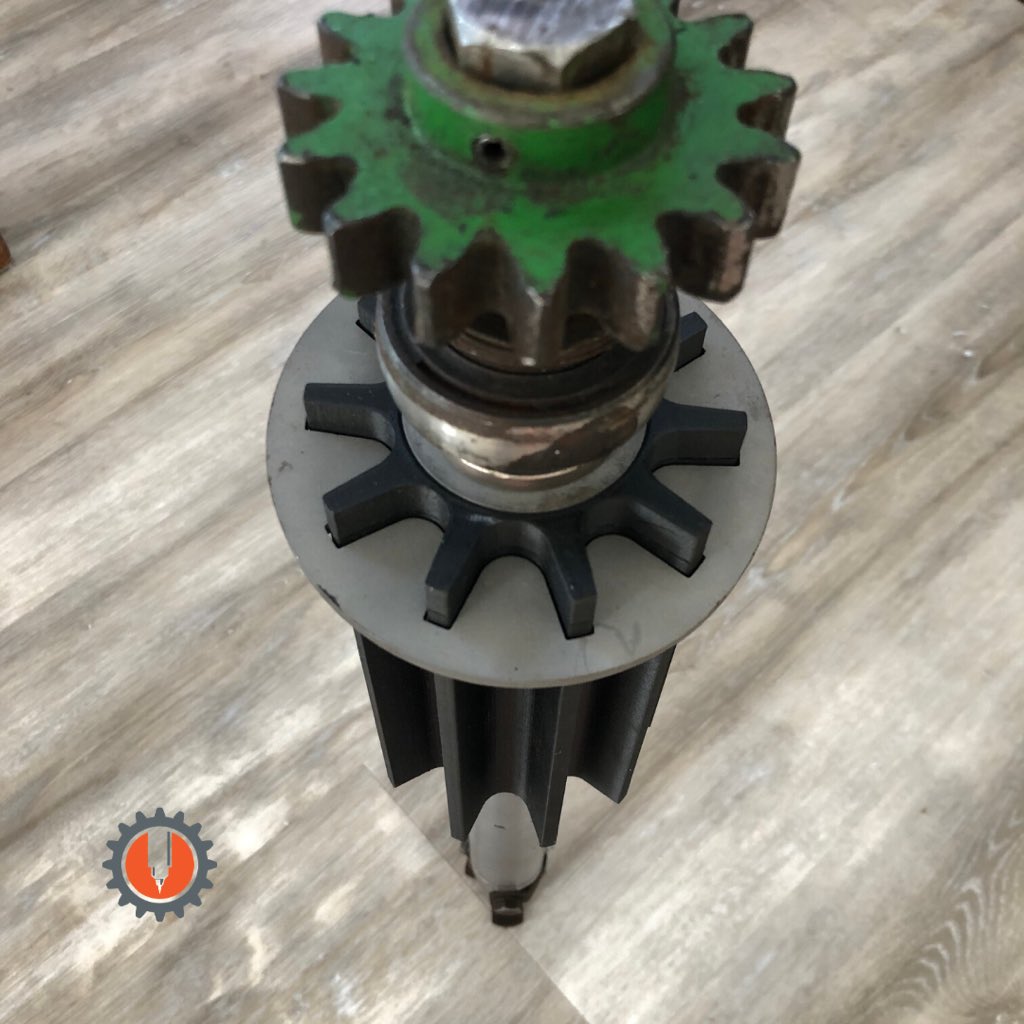 PrototypeHubs's tweet photo. What do you do when you need a discontinued part? You turn to #additivemanufacturing! This #agricultural metering roll was reverse #engineered, #3dprinted with #nylon #carbonfiber, and delivered just in time to start seeding all with the use of the #PrototypeHubs platform! (1/2) https://t.co/cuXUqq9LAx