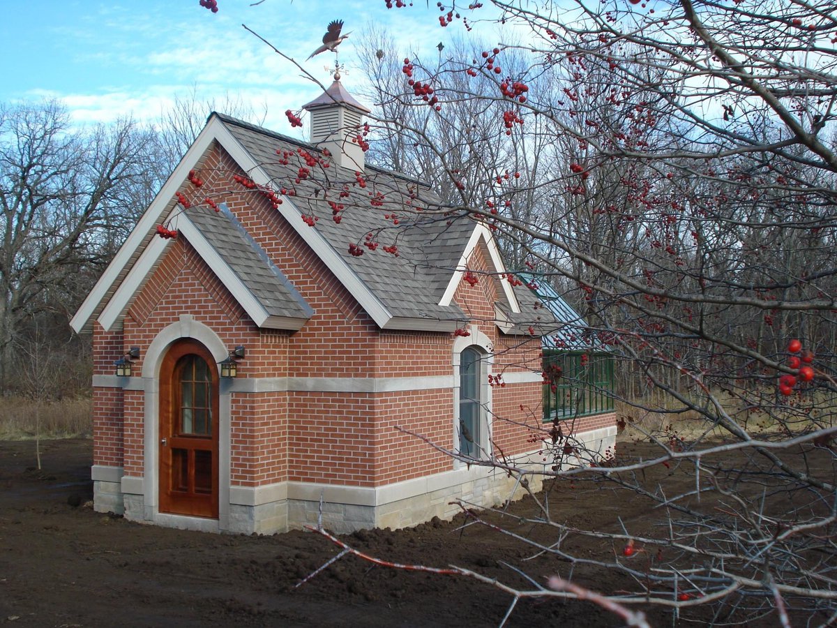 AhmannDesign's tweet photo. Spring weather is finally arriving! Here is a custom greenhouse we had the honor of designing. Call us today to learn how we can customize your very own greenhouse or home! 800-725-6852 #NationalGardeningDay https://t.co/QUApChMell
