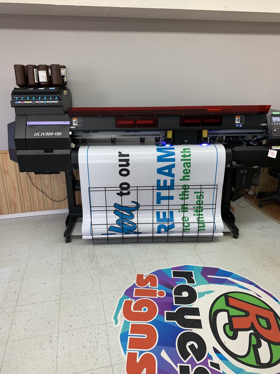 RayeSigns's tweet image. Banner printing. #mimakiprinter #highlevelsbestsignshop #shophighlevel #shoplocalshophere