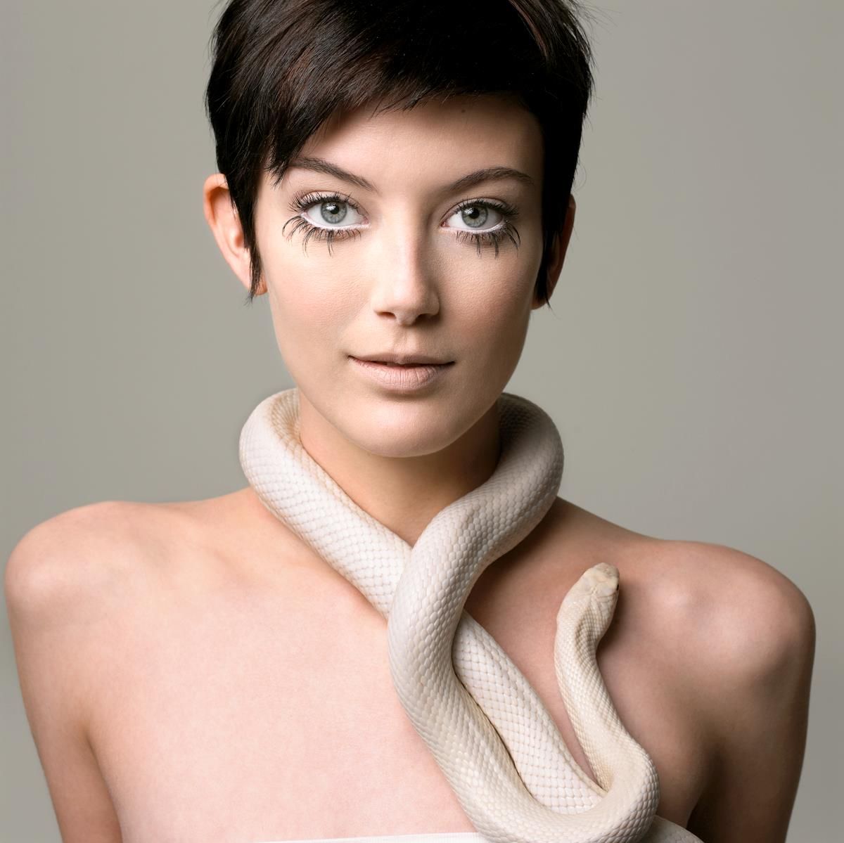 Cycle 1 - ELYSE:Extreme Beauty Shoot with Snakes by Troy Ward