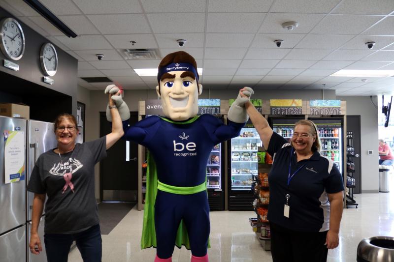 TerryberryCo's tweet image. At Terryberry, it&apos;s a profound honor to help organizations recognize their employees and #heroes who are literally saving the world. We salute you. #beRecognized (flashback photo taken before #COVID19 and #SocialDistancing) #EmployeeRecognition