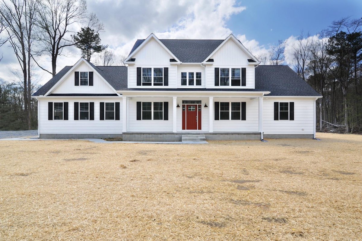 BlueHenCo's tweet photo. Our latest custom home with lots of special features! Check out the pics! We wish the Schulties family many years of happiness in their new home! 
#CustomHomes #BlueHenConstruction 
#DelawareConstruction #NewConstruction #DelawareNewConstruction #FinishedHome #Local #Home https://t.co/6z2XW9RGg9