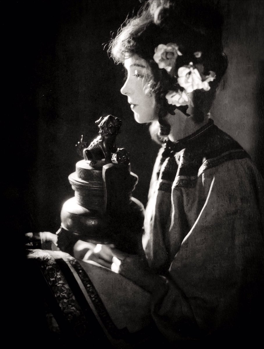 Random Non-Louise Photo: Lillian Gish in a pair of gorgeous portraits by James Abbe for the film “Broken Blossoms” (1919). These photos were from the first of Lillian’s sittings for Abbe and marked the beginning of their extensive and productive relationship.