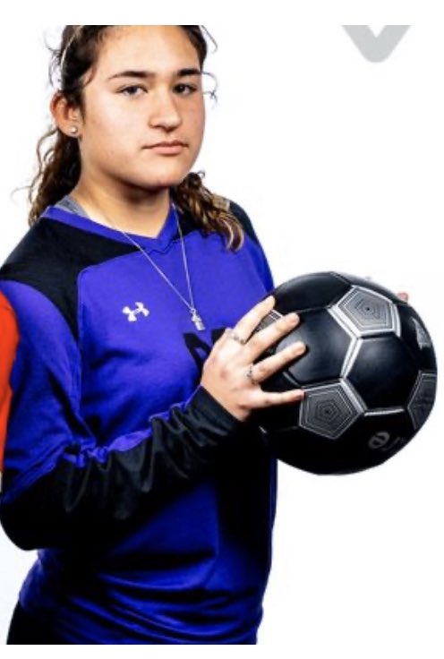 VMHSGirlsSoccer's tweet photo. 00 on the field, but #1 in our hearts! Happy #InternationalGoalkeeperDay to our very own @Kassand86797724. Thanks for always having our backs! #KeeperNation #KeepersUnited #GetOutOfMyBox #PatriotNation #VM โ๐ผ https://t.co/4Ev5nt5BRx