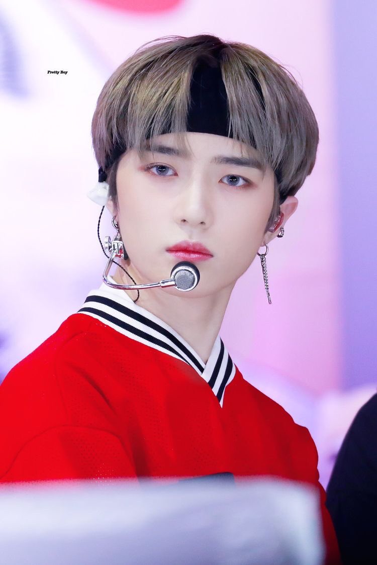 beomgyu: i feel like wearing a bandana todayMOA: this is how i die.(a thread)